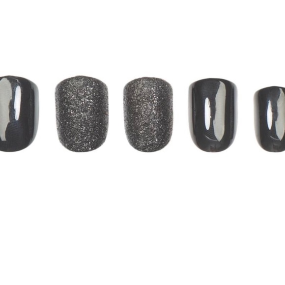 Red Aspen press on Nails Ali - Picture 3 of 3